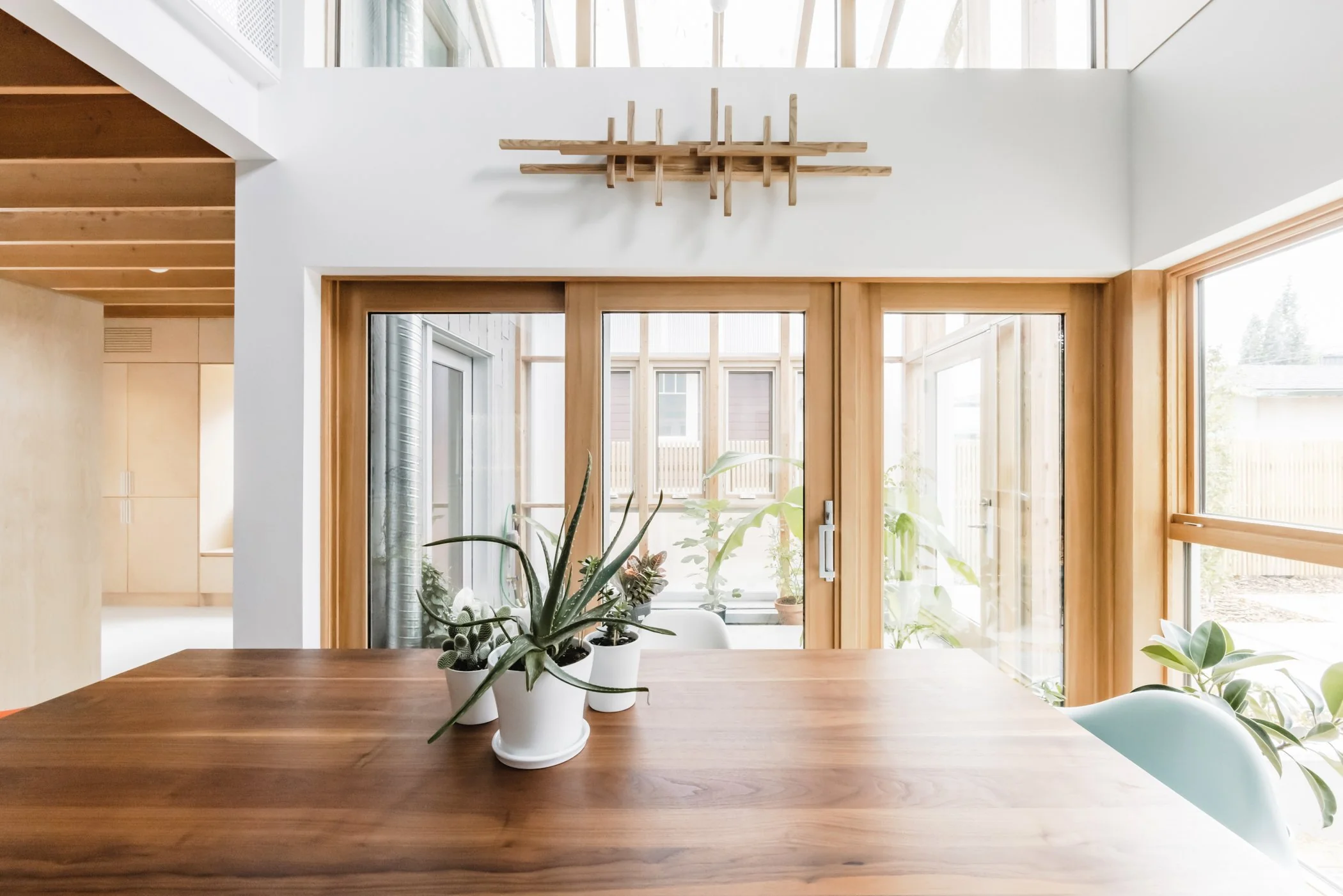 EQUILIBRIUM LONG - Image 4